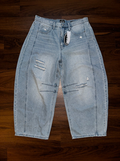 Scoop Women’s High-Rise Ankle Barrel Jeans with Distressed Details