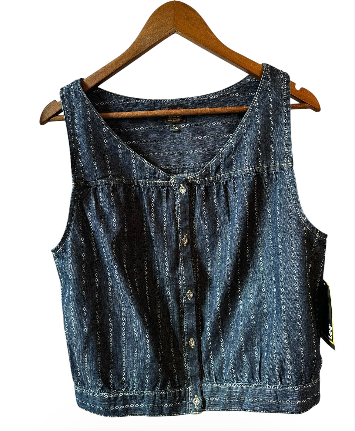 Lee® Women's Heritage V-Neck Sleeveless Button Down Top