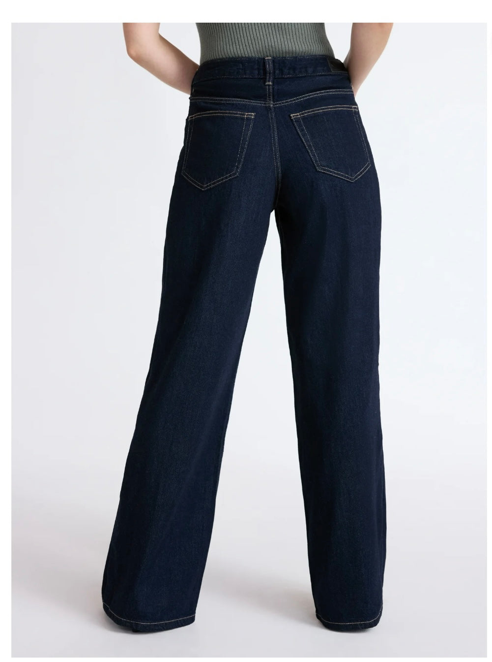 Scoop Women’s Relaxed Low Slung Jeans, Size 6