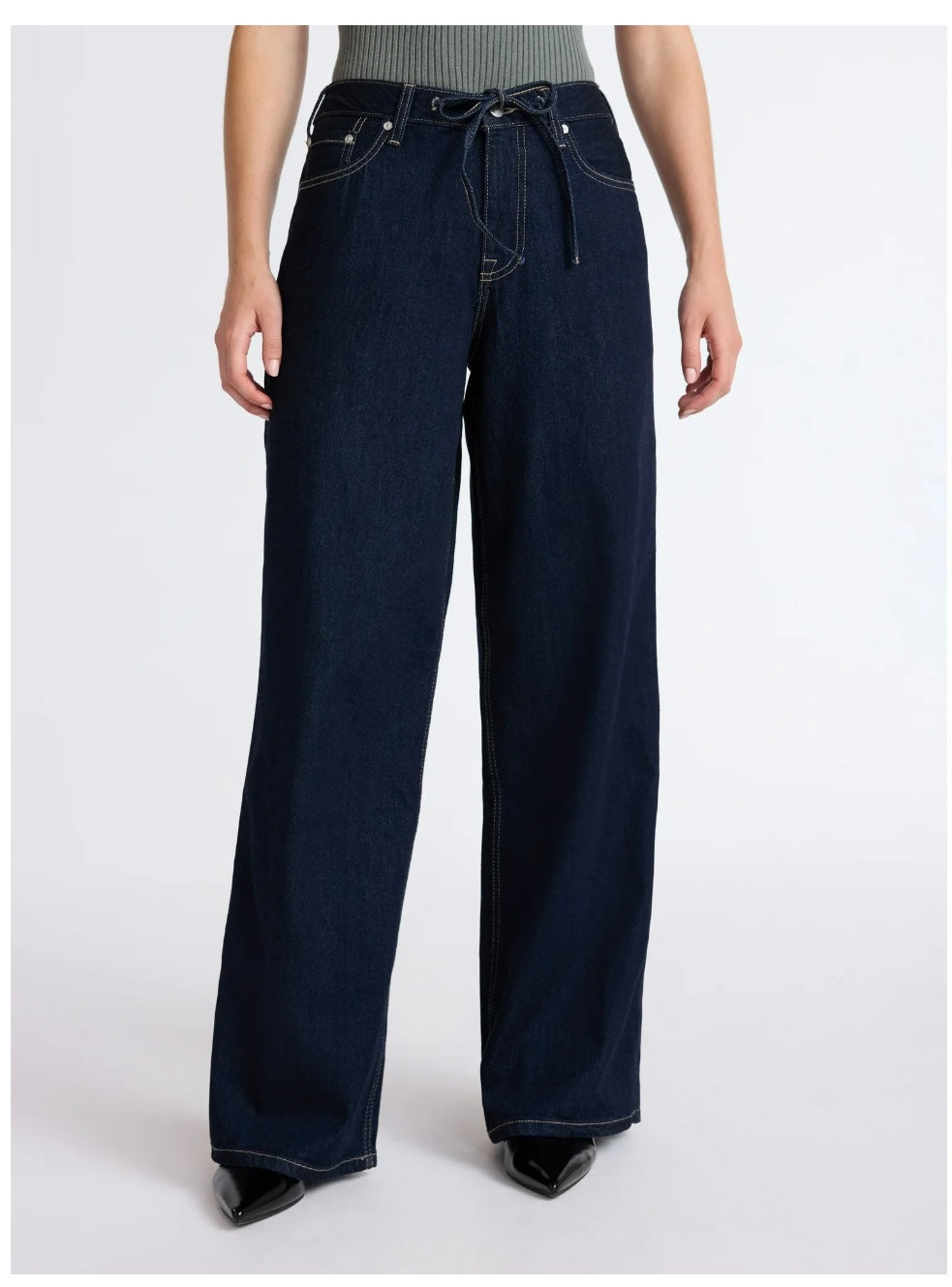 Scoop Women’s Relaxed Low Slung Jeans, Size 6
