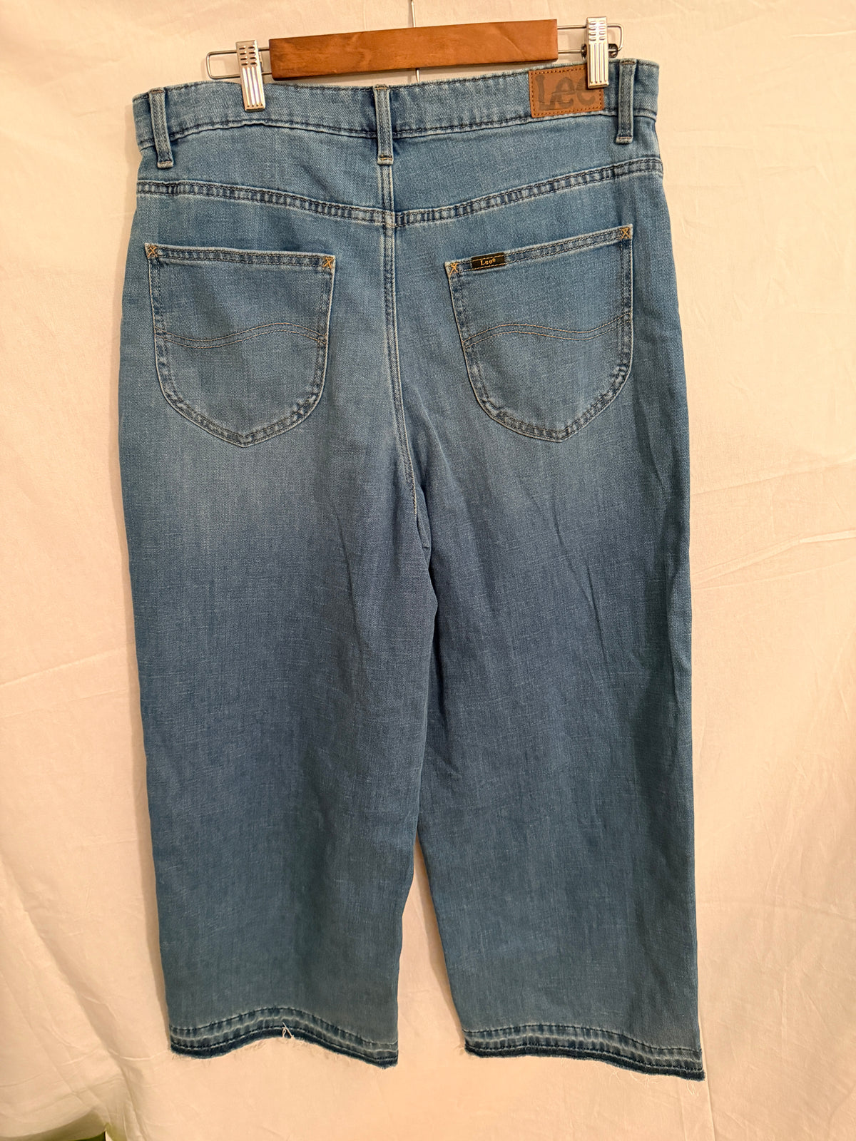 The Lee® Women's Heritage Wide Leg Crop Jeans