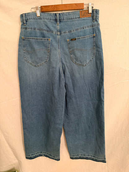 The Lee® Women's Heritage Wide Leg Crop Jeans