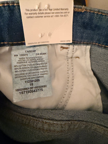 The Lee® Women's Heritage Wide Leg Crop Jeans