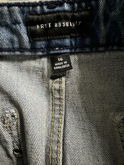 Wide Leg Patch Pocket Jeans for Women from Free Assembly