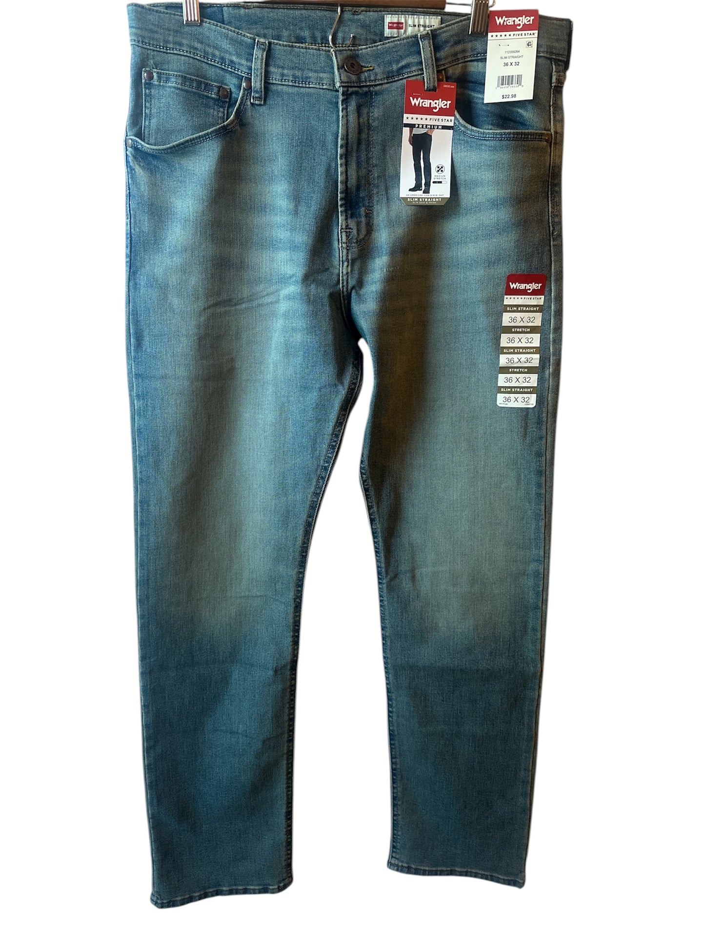 Wrangler Men’s Slim Straight Fit Jeans with Stretch