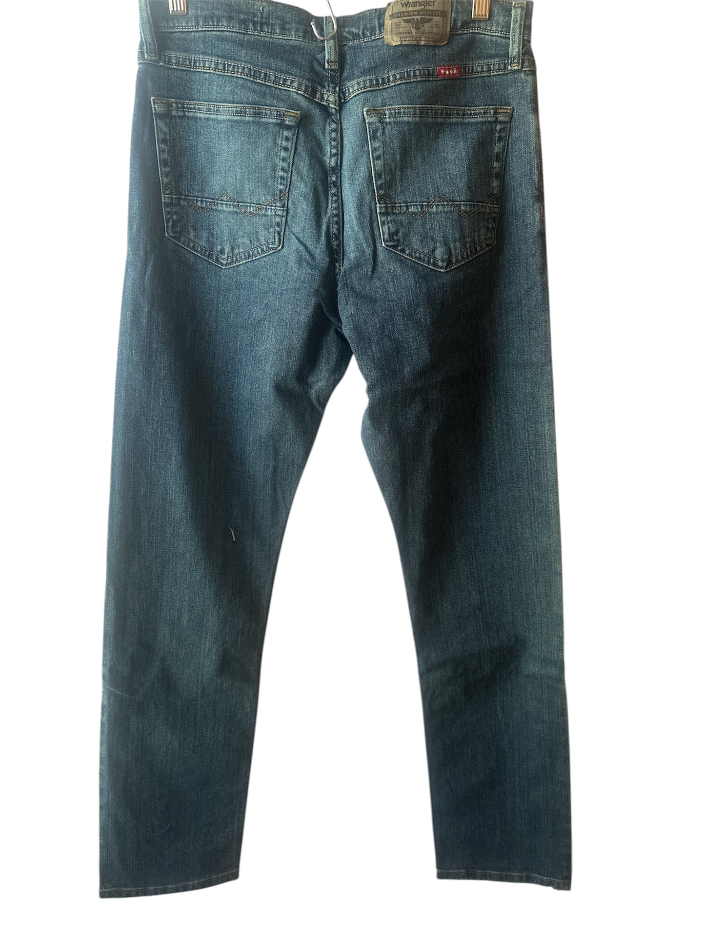 Wrangler Men’s Slim Straight Fit Jeans with Stretch